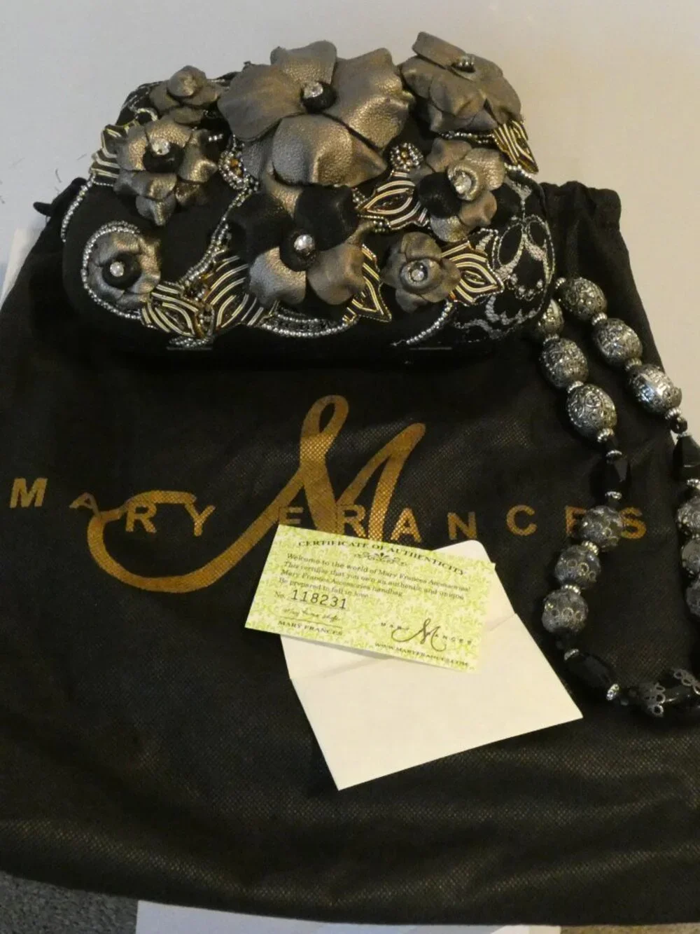 NWOT MARY FRANCES Silver & Black Shoulder Strap Beaded Purse/DustCover